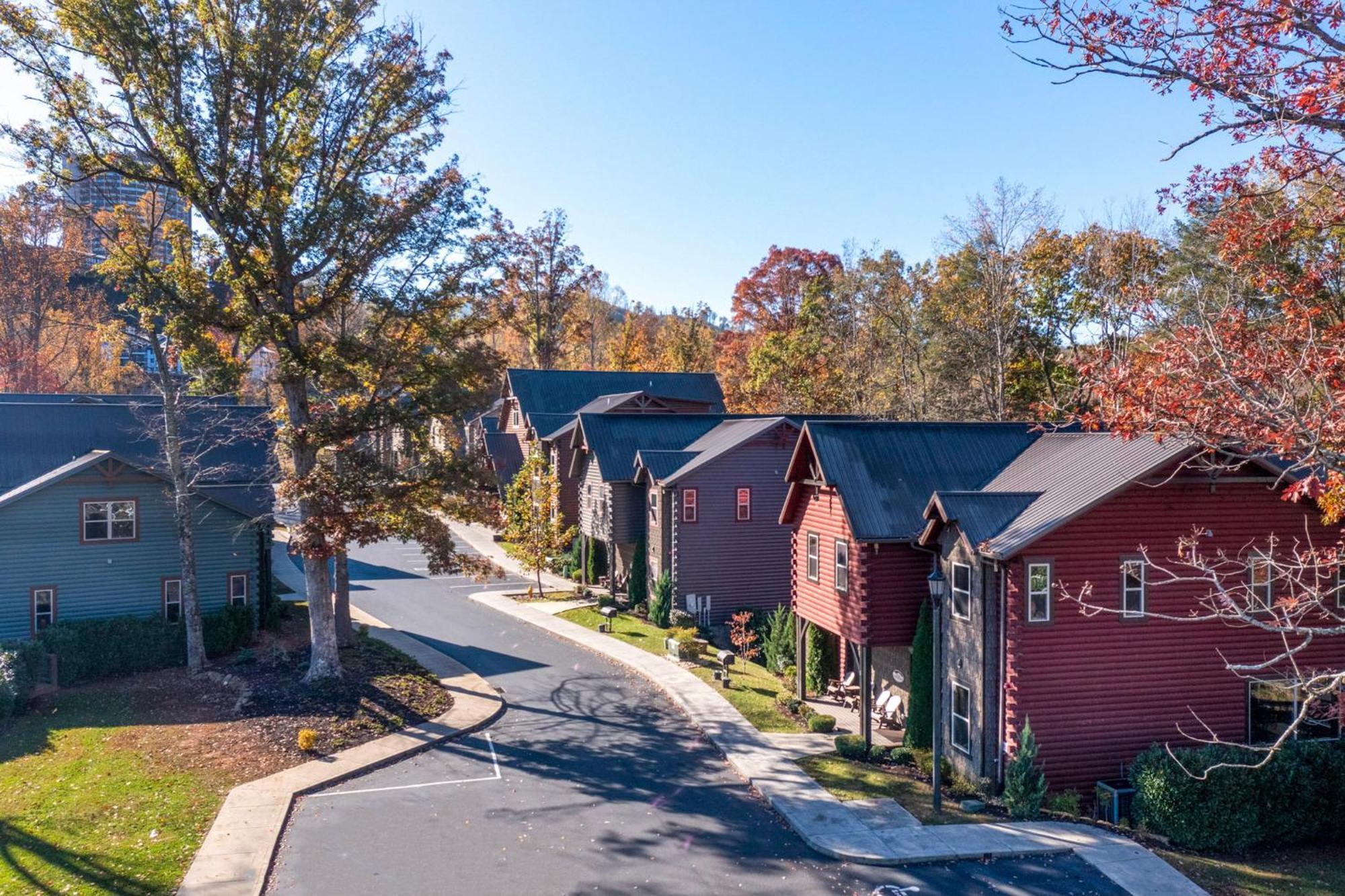 Villa The Majestic Pine Retreat By Stony Brook Cabins Gatlinburg Exterior foto