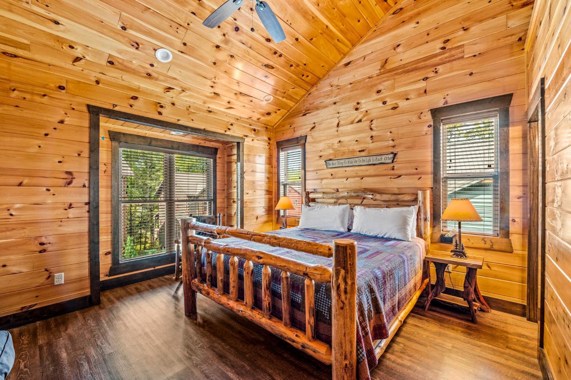 Villa The Majestic Pine Retreat By Stony Brook Cabins Gatlinburg Exterior foto